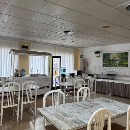 Plaça Vella Hotel 2*