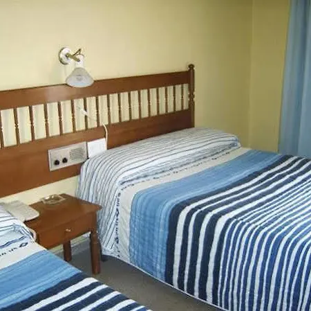 Hotel Plaça Vella 2*